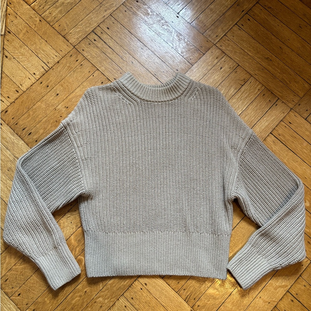 Everlane organic cotton sweater, size XS